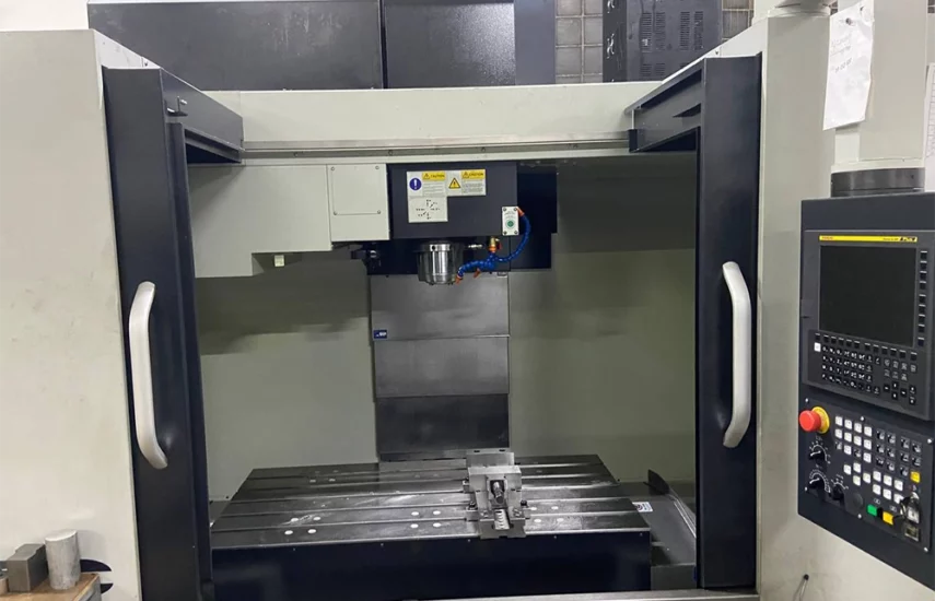 Вертикально-фрезерный обрабатывающий центр с ЧПУ HISION VF12 (VMC1200II)