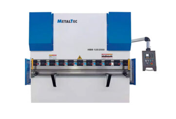 Листогибочный гидравлический пресс MetalTec HBM 125/2500 (E22, инвертор заднего упора)
